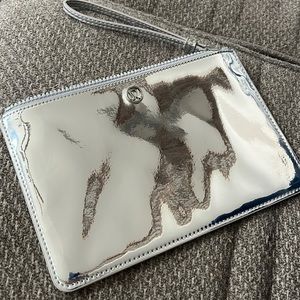 Lululemon mirror clutch